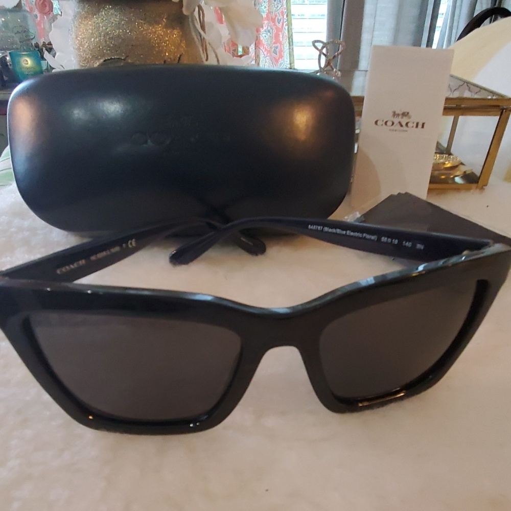 SOLD Coach HC8208 BLACK Floral sunglasses